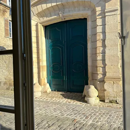 Chopin's - Cozy In The Heart Of The Historic Center Of Apartment Senlis (Oise)